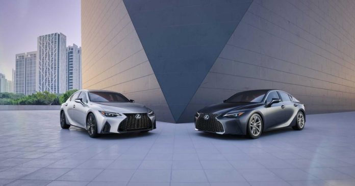 Lexus готовит «пятисотую» версию для нового седана