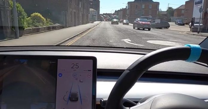 Новое поколение автопилота Tesla впервые испытали на сложной трассе