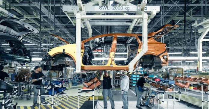 Nissan сократит производство на 30 процентов из-за низкого спроса