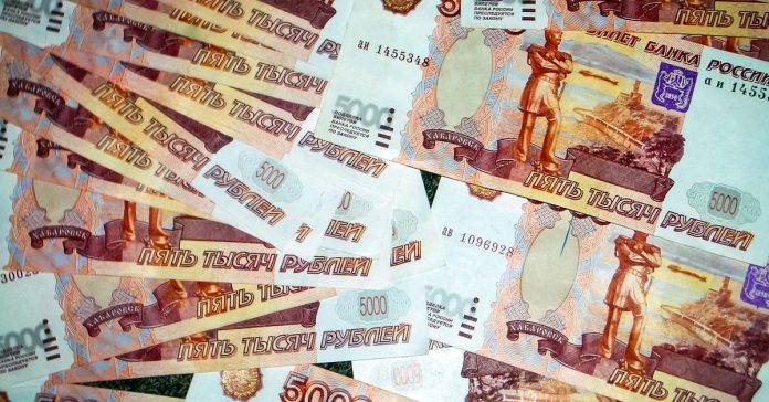 Задержанный в Москве должник по штрафам выплатил разом более полумиллиона рублей