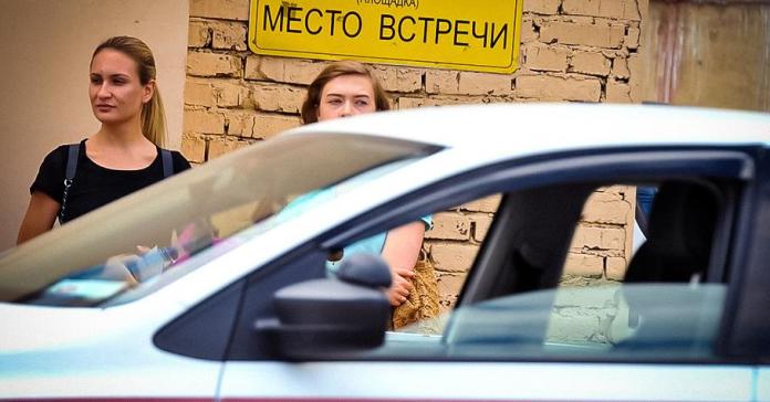 Россиян начнут допускать к экзаменам на права с 16 лет